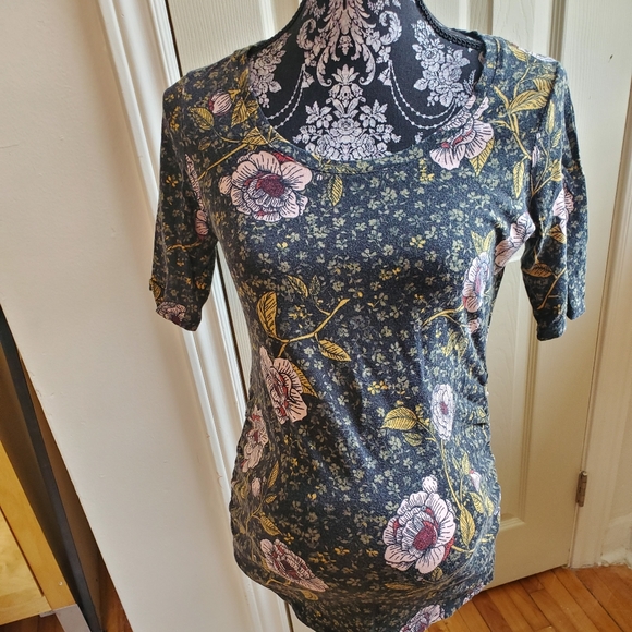 Maternity shirt - Picture 2 of 3